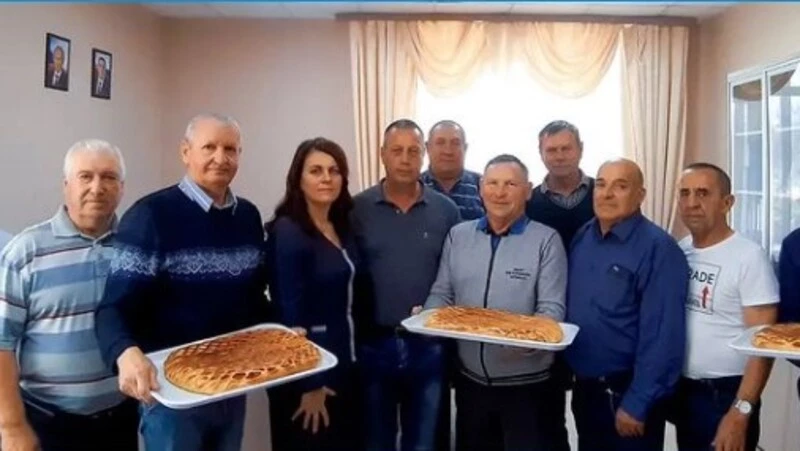 Автомобилистов округа поздравили с их днём