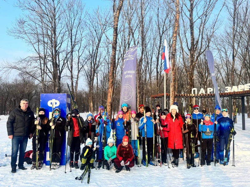 К Новому году в Аниве открыли городской парк «Заречье»!