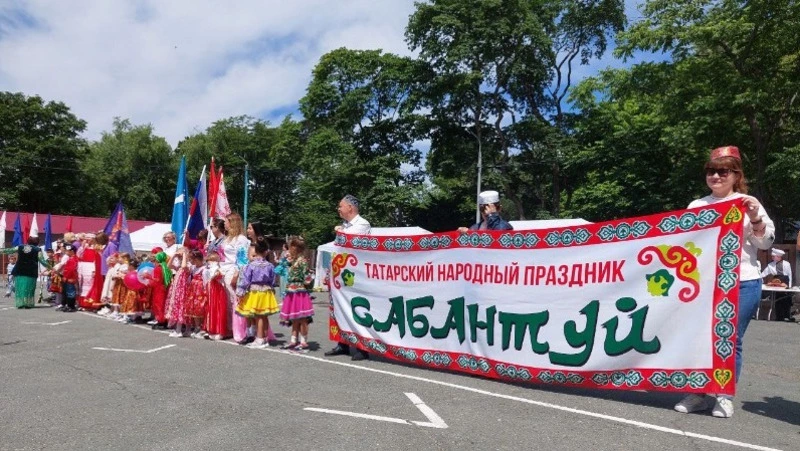 На Сабантуе сахалинец провёл мастер-классы по изделиям для бойцов