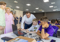 Губернатор пообщался с участниками смены одарённых детей «Сахалинтех.Алаид»