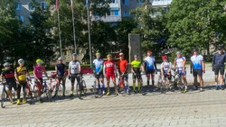 В Анивском районе прошли офф-роуд-гонки, заплыв и велопробег Победы, а сейчас – НФЛ