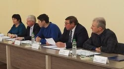 Дополнительные меры соцподдержки медицинским работникам продлены до 2022 года