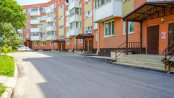 На Сахалине и Курилах привели в порядок почти 700 дворов и 2300 подъездов