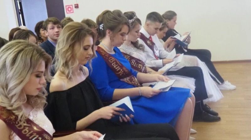 Последние звонки и выпускные отменяются