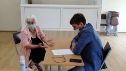 Сельчане обсудили с мэром личные и общие вопросы