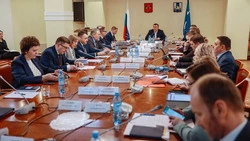 Подарки от губернатора к 8 марта получат жёны и матери бойцов