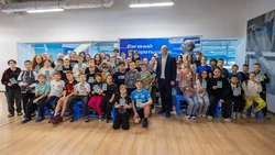 Олимпийские призёры по водным видам спорта встретились с юными сахалинцами