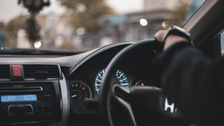 День автомобилиста 2024: история, традиции, интересные факты о празднике 