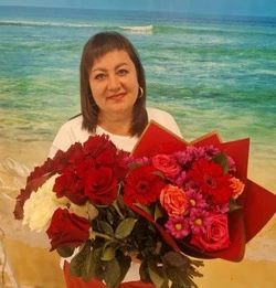 С документооборотом и сценой Виктория Завитаева на ты