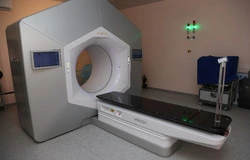 В Сахалинском областном онкологическом диспансере заработал высокотехнологичный линейный ускоритель