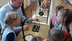 В День детских изобретений в Огоньках познакомились с «Живой наукой»