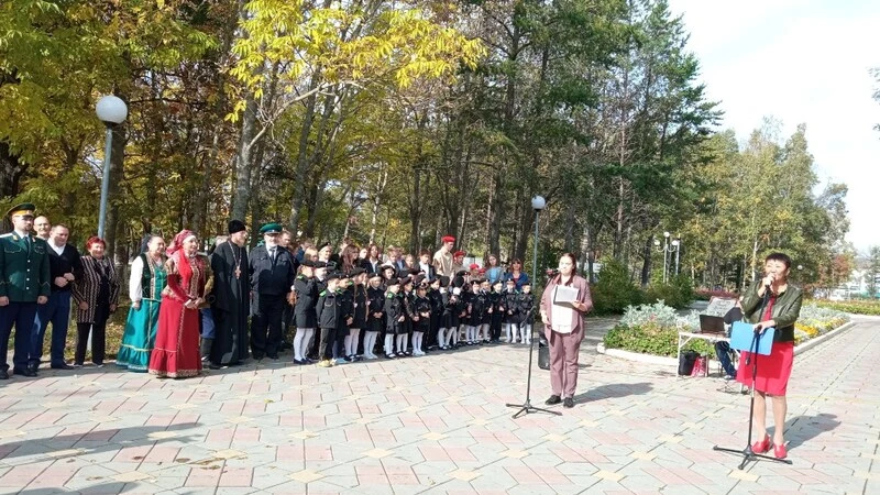 В Аниве заложили Аллею Славы
