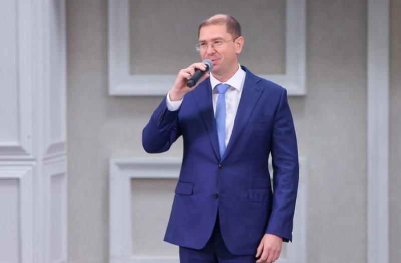 Алексей Белик вручил награды островным рыбакам