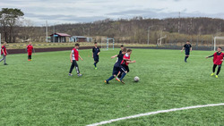Юные футболисты округа встретили День Победы муниципальным турниром