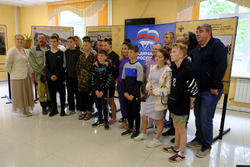 Воспитанники «Звёздного» побывали с министром образования на выставке и футболе