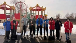 Cтуденты и школьники помогли весне прийти в Песчанское