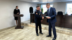 Анивских силовиков поздравили с профессиональным праздником