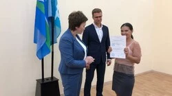 Медикам Троицкого вручили жилищные сертификаты