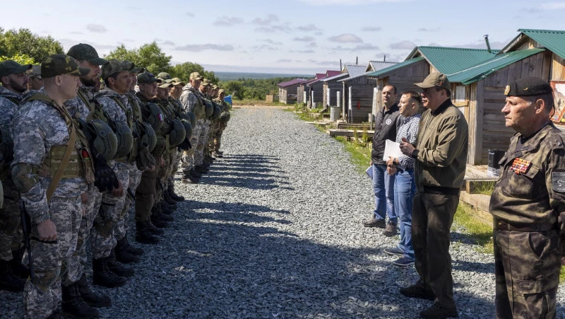Инструкторы по военно-спортивной подготовке приступили к обучению земляков