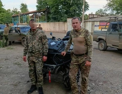 Губернатор не только призывает, но и сам подаёт пример